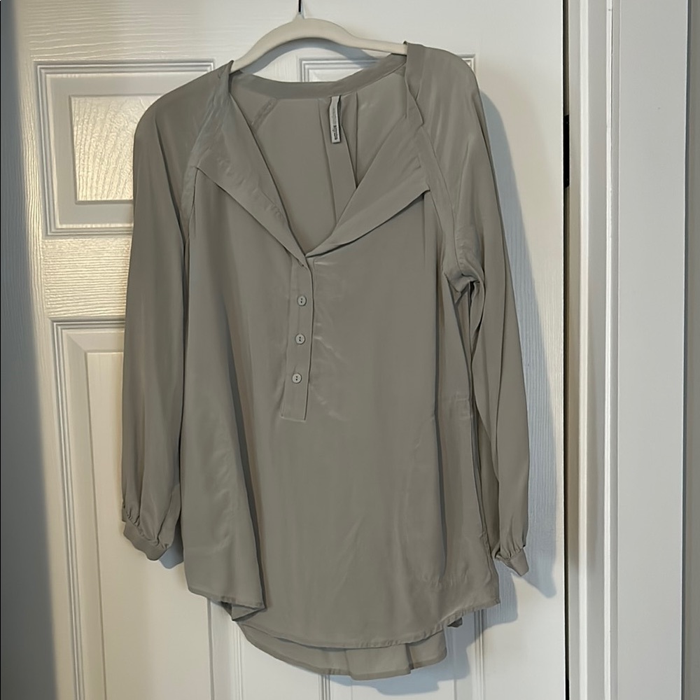 Elegant Gray Women's Top